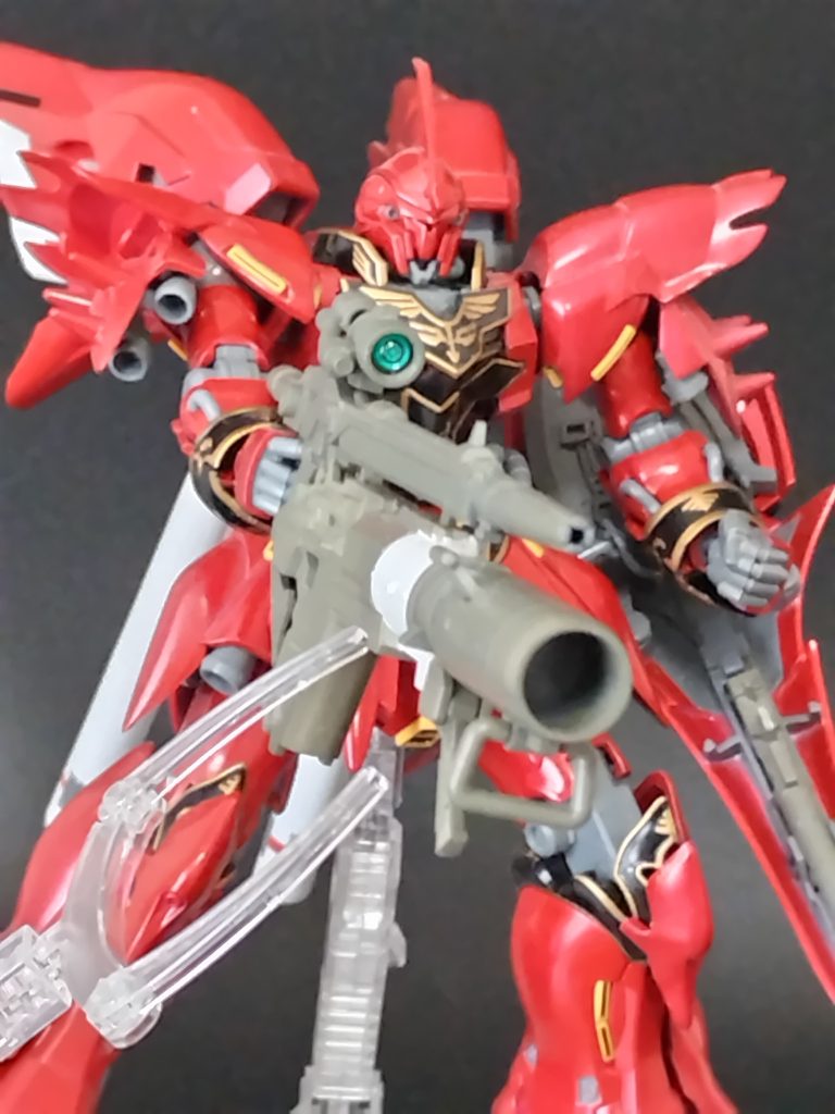 最初に少し触れたバズーカ。コロニー内では装備してなかったのもあり、過去のシナンジュ用に塗り替えました。折角なのでシナンジュのページにも写真追加(宣伝)。