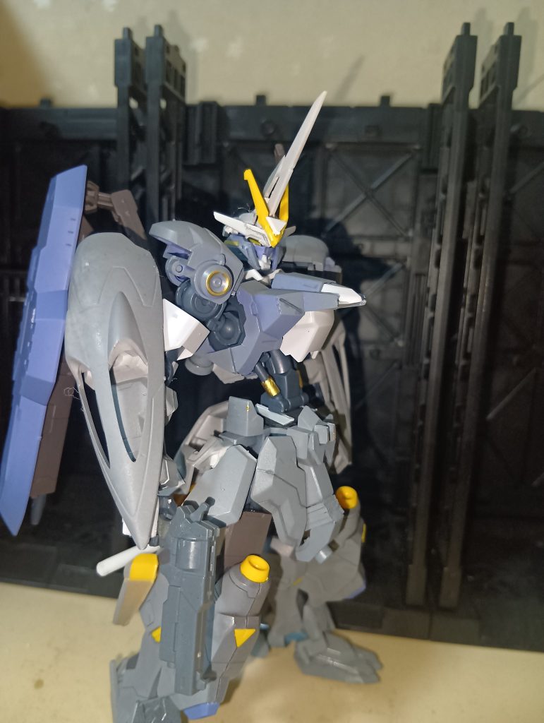 基本武装はピストル ダインスレイヴ 刀 後は格闘です