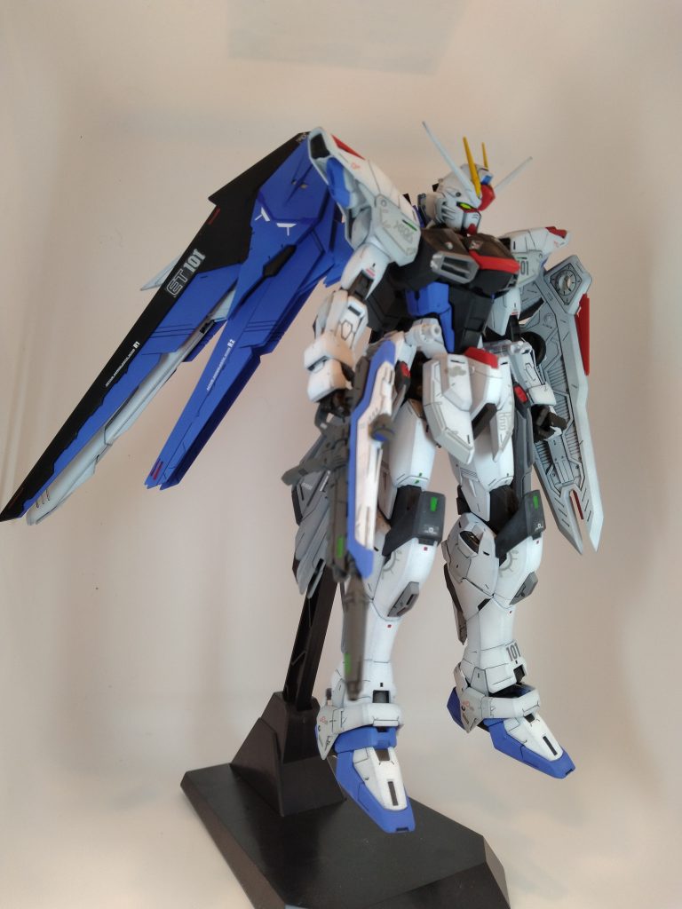 台座付きのキット、お得感あります。