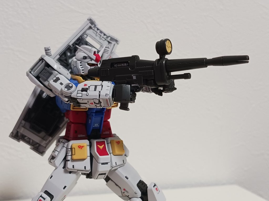 RG RX-78-2 ガンダムVer.2.0–3枚目/制作者：かずのここ