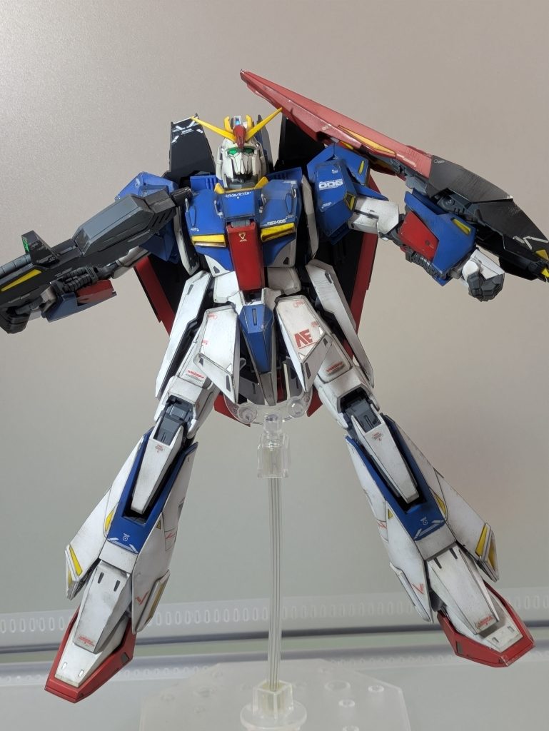 シロッコとの対決シーンをイメージしてみました。亡くした人たちの力を借りて、突撃するカミーユに心を打たれました。