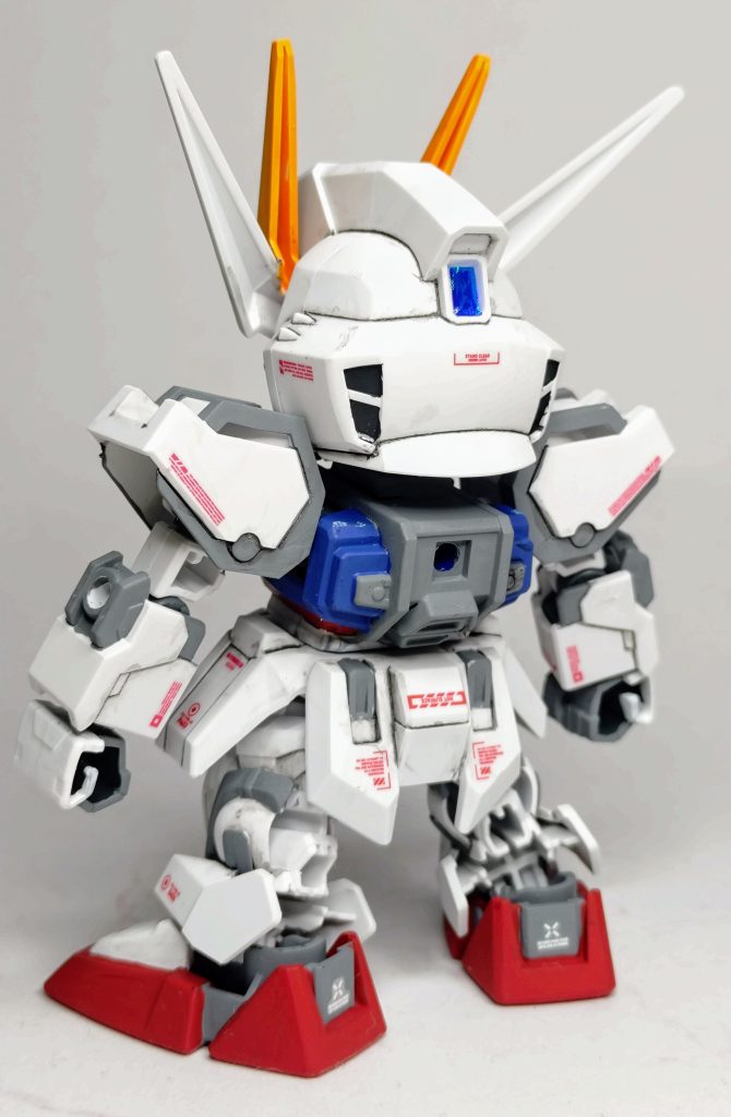 ストライカーなしでもこのカッコよさ。背面の肉抜きがやべえ…さらにアーマーシュナイダーがないのが惜しまれる…