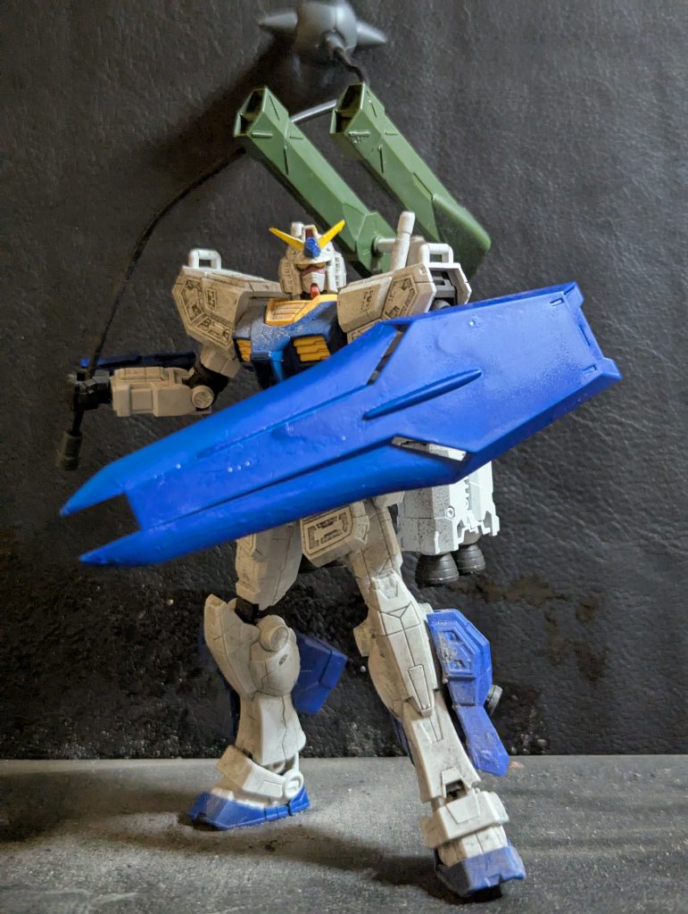 これはサンダーボルト風のアイデア出る前ハンマーは30MMのウェポンセットから拝借しました。アレックスに持たせたかった（笑）