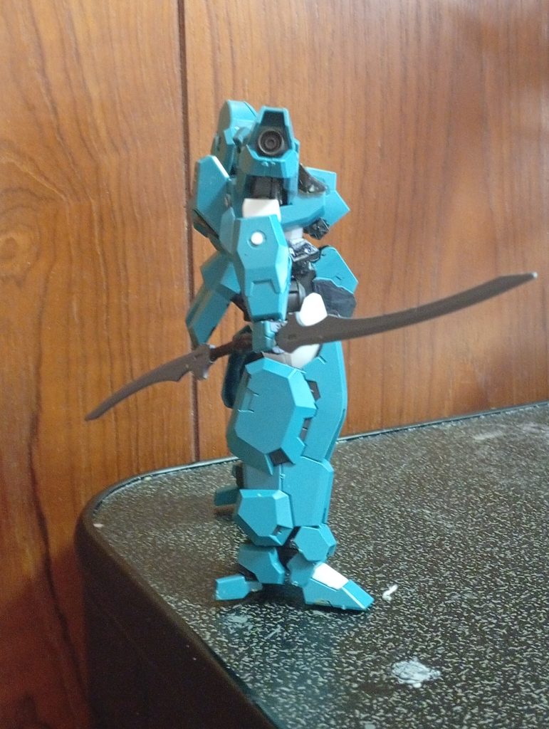 武装はエポパテでスサノオの両方の刀を原作とは違う形で合体させています。