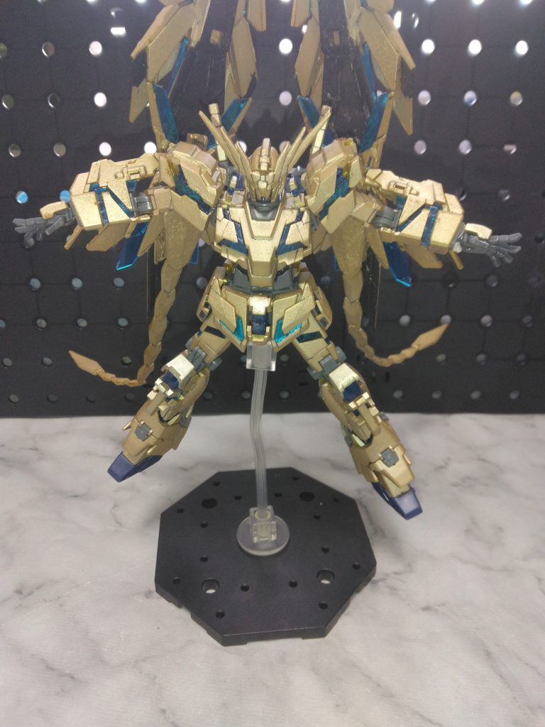 最終決戦でのデストロイモードをイメージしたポーズ。幼なじみ3人パワー😅ゲームやUCエンゲージでもしっかり3人を写してくれるのは嬉しいです。