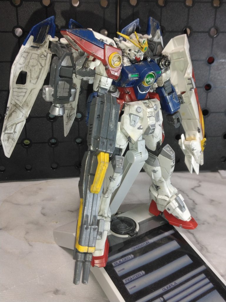 制作してから10年以上経つ機体なので、結構思い入れがあります。時の流れが…早い…😅あの頃はどこでも気軽にプラモが買えたのに😅