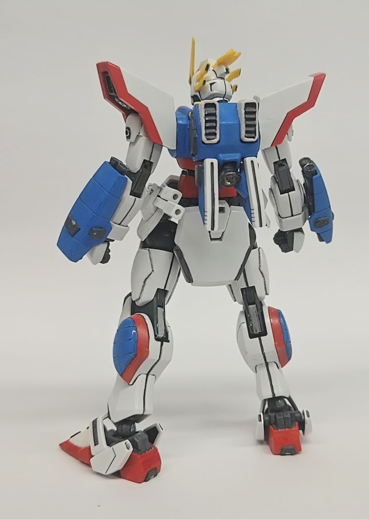 基本的に塗装せず、塗装しないからプラ板、パテ等も見える場所に使わないので単純に改修と言っても思い付いたらじわじわ変化してく感じです。何故塗装しないのかはブンドドしたいだけです(笑)せっかく綺麗に出来ても剥がれて萎えるだけなので。