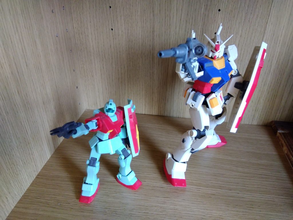 ジムがかわいいです（＾ν＾）訓練はおこたりません。えぃやぁー！かまえ、撃て！