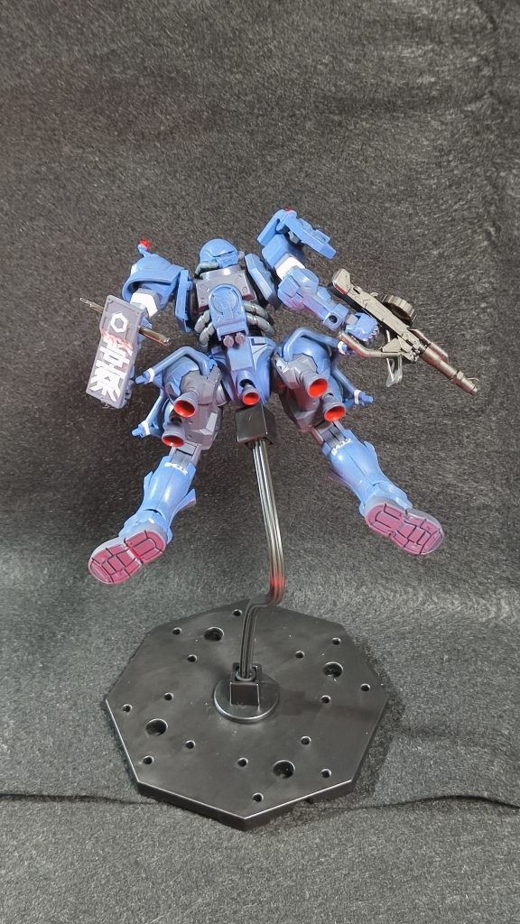 バーニアは赤くしました