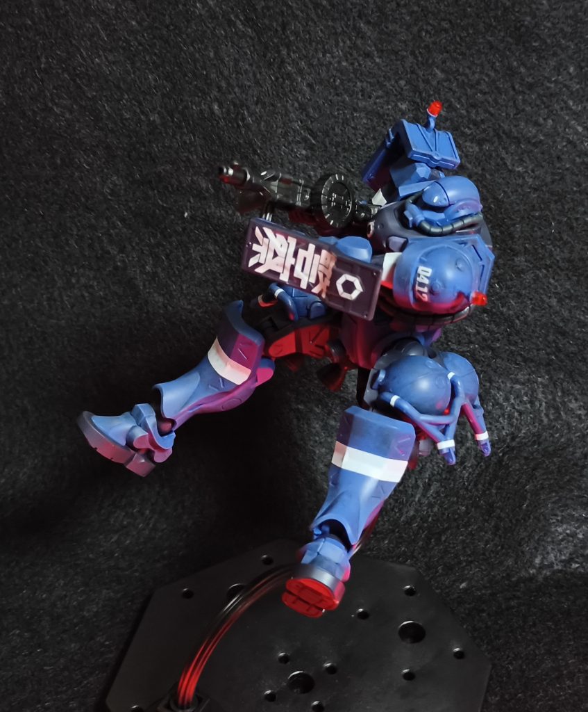 軍警ザク–5枚目/制作者：しろたん