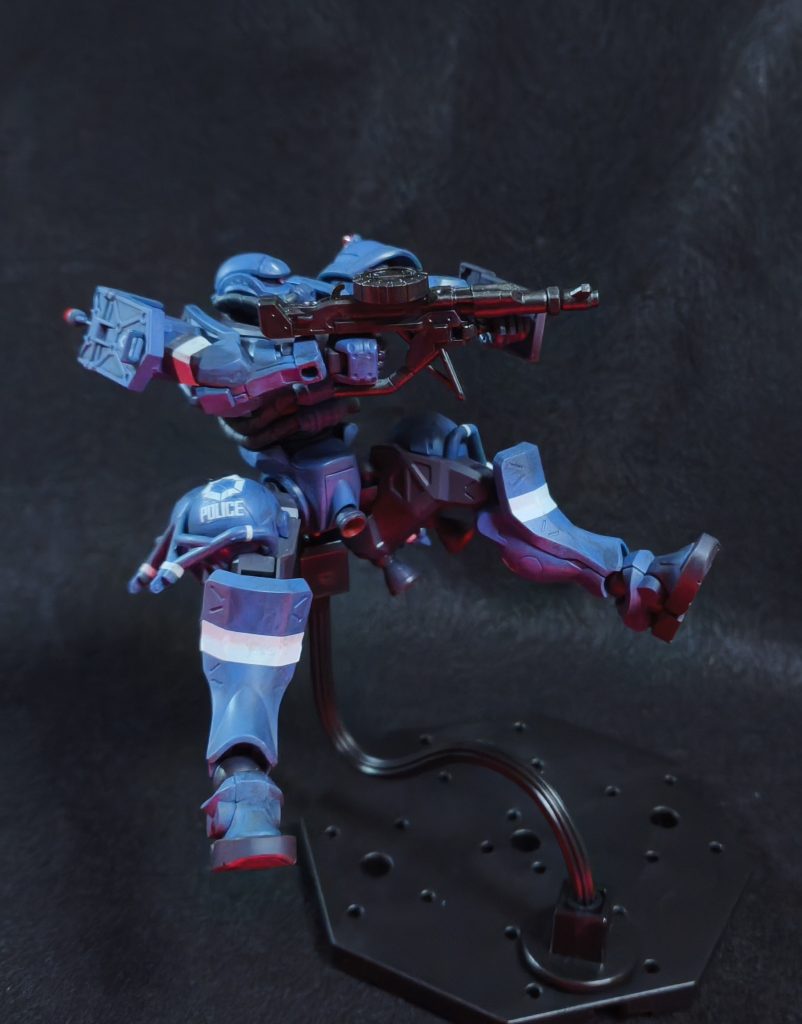 軍警ザク–3枚目/制作者：しろたん