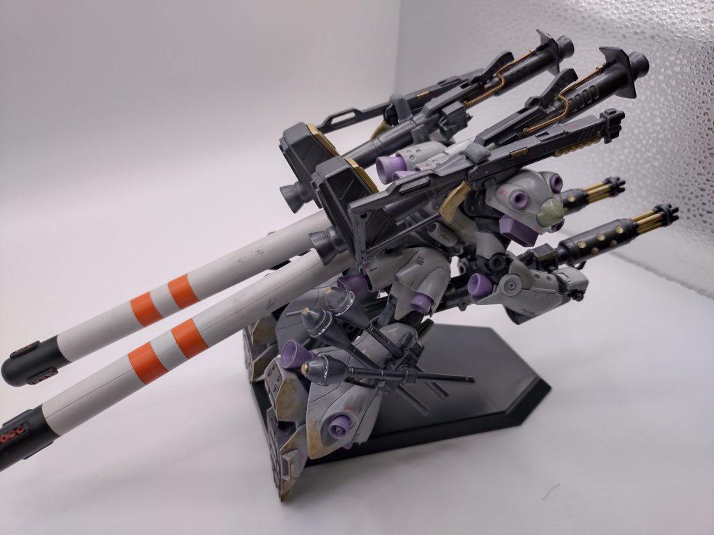 おしりに、プロペラントタンク（以前の作品からの流用品）。次から連写でいきます。