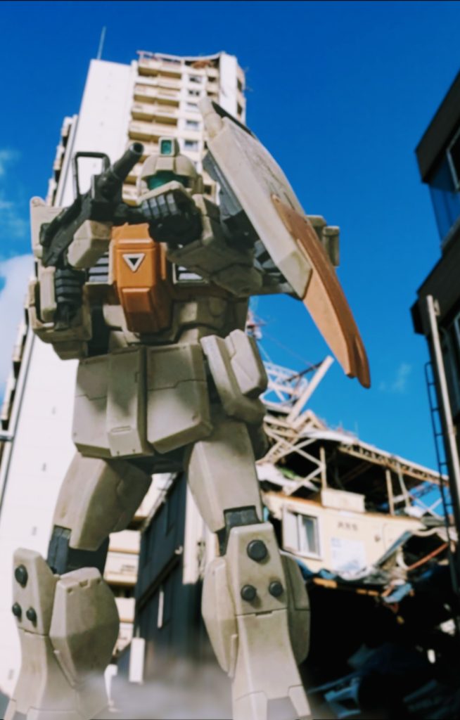 国連地上軍は一年戦争地球戦線で国連軍最大戦力としてジオンに対抗した。緒戦こそ従来の陸戦兵器しか保有しておらず、対MS戦ノウハウも無い中での戦闘だったため各地で敗戦を重ねていたが、中盤になると対MS戦術の確立によりジオン地上軍の進撃を止めることに成功。更に地上軍の要望に応える形で地上戦用に設計された各種陸戦型MSの配備により反攻作戦を開始。オデッサでジオン地上軍主力を破り、ジオン主力が宇宙へと離脱した後もジオン残存軍掃討のため終戦の瞬間まで世界各地で戦闘を行なっていた。