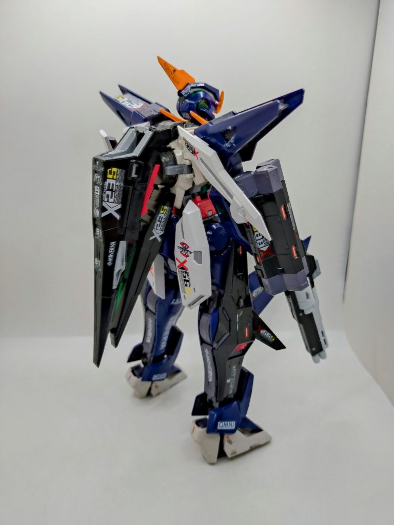 最後はトップコートの光沢で仕上げてます。