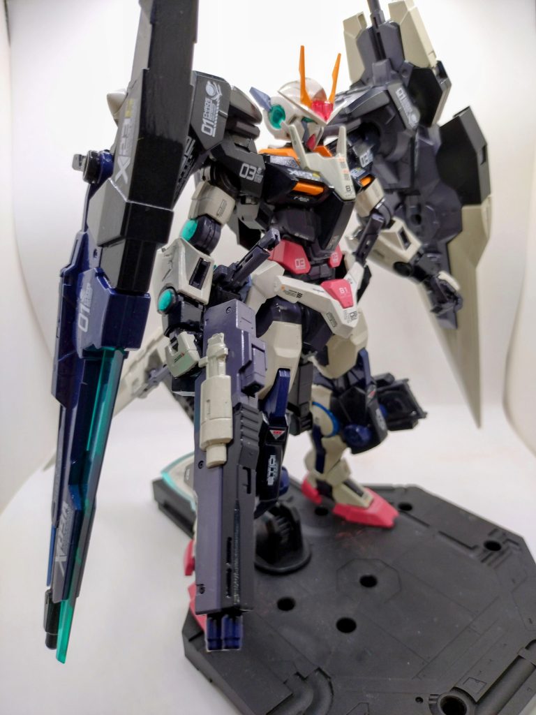 トップコートの光沢で仕上げ。クリアグリーンのパーツがトップコートを吹く事により、まるで光ってるかのような仕上がりに。予想外?でしたが、これはこれで良かったな〜って思います。最後まで見て頂いて、ありがとうございました😄