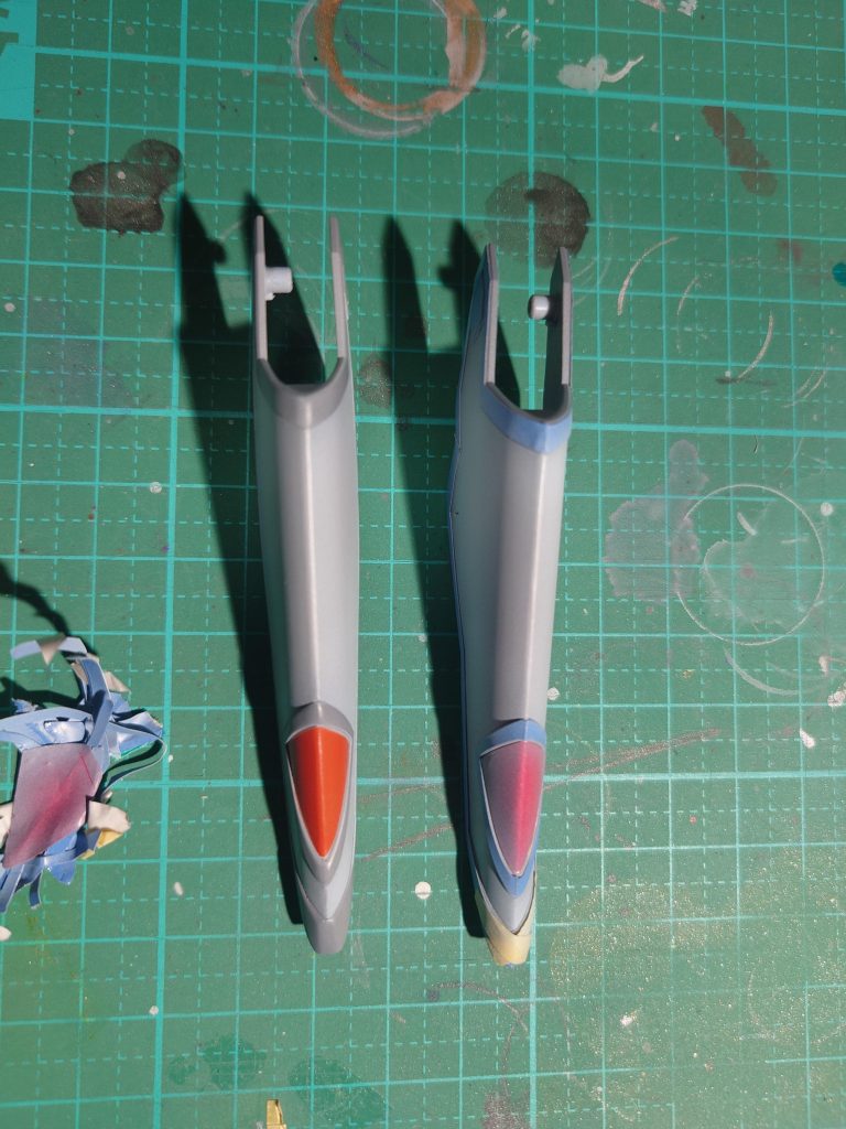 ウィングもマスキングや付属シールを使って塗分けYouTubeで上がっている作例を多々参考にさせてもらいました