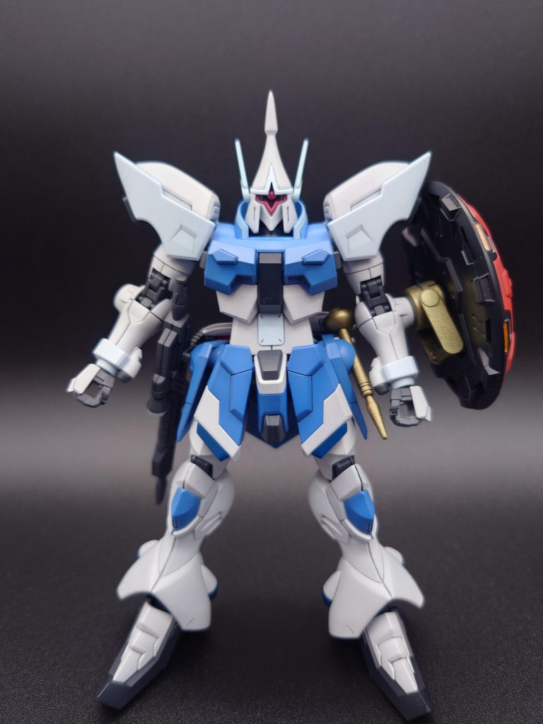 背面ディティールがあるので、バックパック「ボレロ」未装着時でもかっこいいです頭頂部のとんがり部分と両脇のアンテナは延長工作はせず、シャープ化のみにしています足や肩の目立つ合せ目は段落ちモールド処理にしました