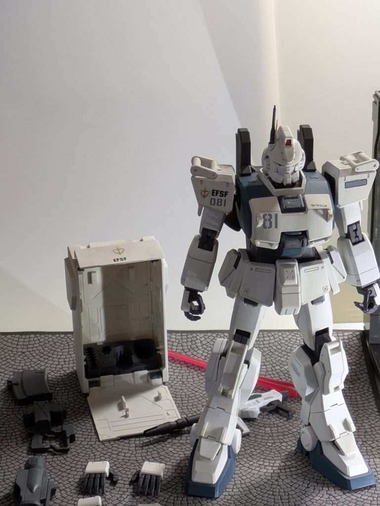 ガンダム　Ez8–5枚目/制作者：鈴木 英介