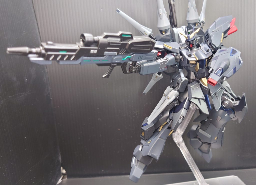 メイン武装①ユーディキウム・ビームライフル改