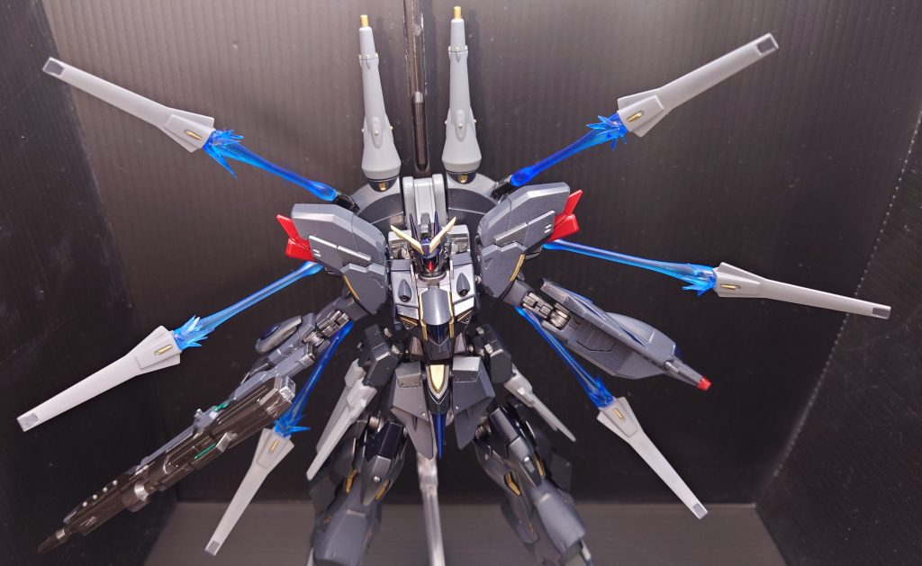 ドラグーンシステムトランプルの名前通りに相手を全方位から『蹂躙』します  