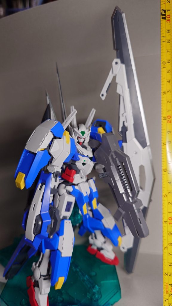 とりあえず斜め前からの立ち絵をツインブロードブレードが長すぎて、普通に持たせると保持できなくて手から落ちちゃう