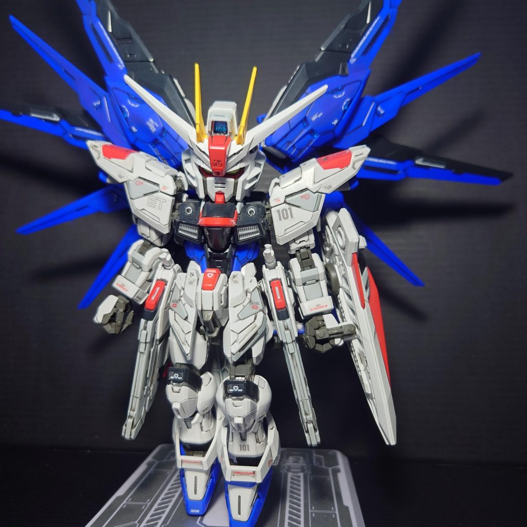 SDMG フリーダムガンダム–3枚目/制作者：xyz