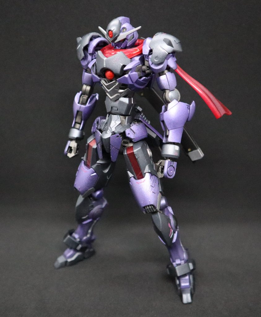 頭部のサブカメラはMGSのサイボーグ忍者を意識忍者感を強めたくてマフラーを装着主なカラーはメタリック系塗料で半光沢にして重厚感ある感じに仕上げました