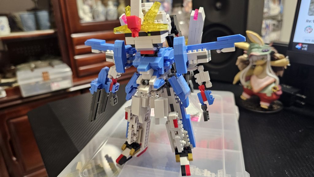 総額で1600円くらいで出来ました。パーツももりもり余るので割りと手軽かも?以上、プラモではありませんがちょっとした工作でした。閲覧ありがとうございました。