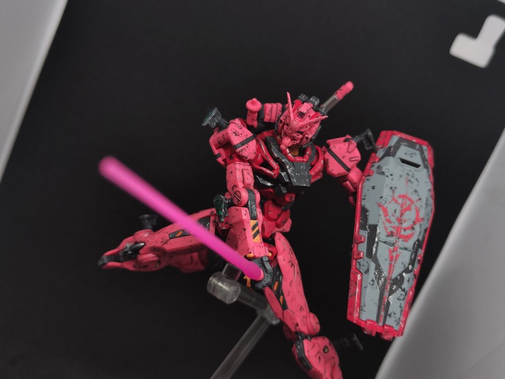 ＨＧ赤いガンダム–3枚目/制作者：@teddedvirukisu
