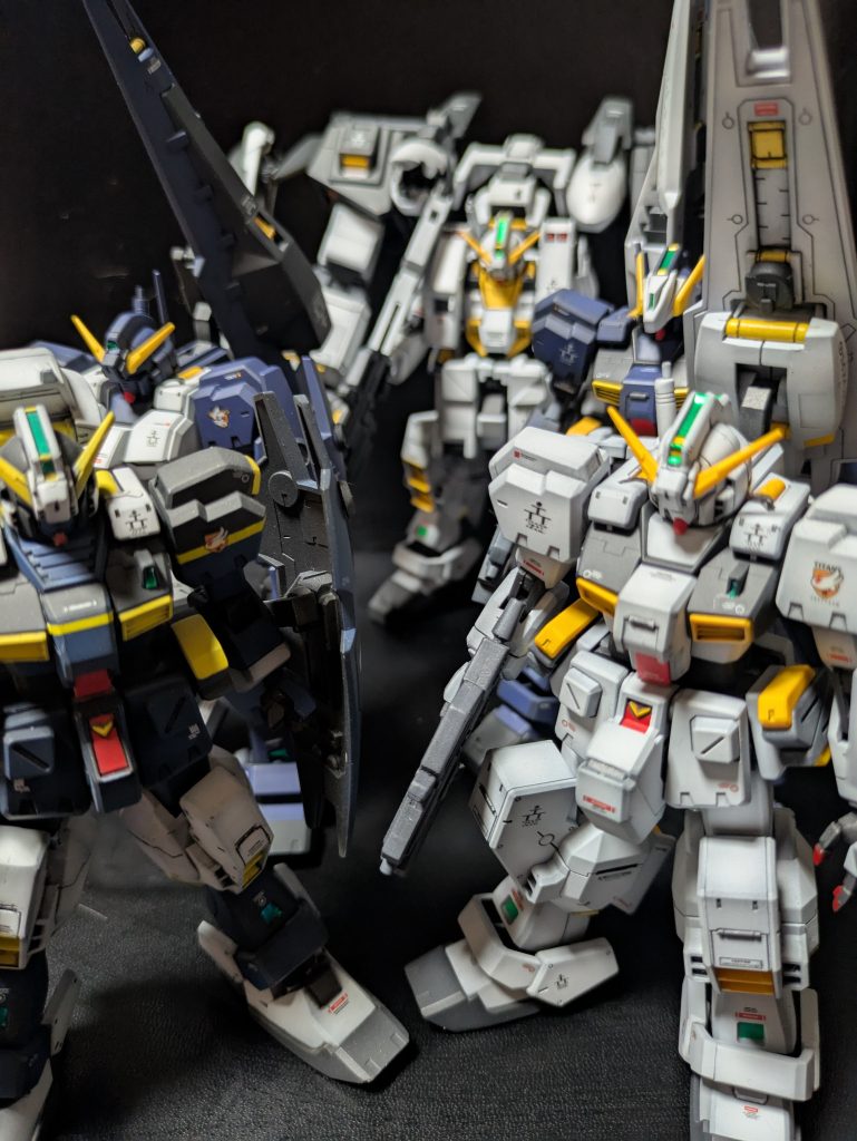 ギガンティックアーム装備でヘイズルシリーズ一旦終了です。お気づきの方多いと思いますが付録ヘイズル以外は4体同時に製作しました。利点は塗料とマーキングの整合性です。かなり纏まったので自分なりに満足できました!