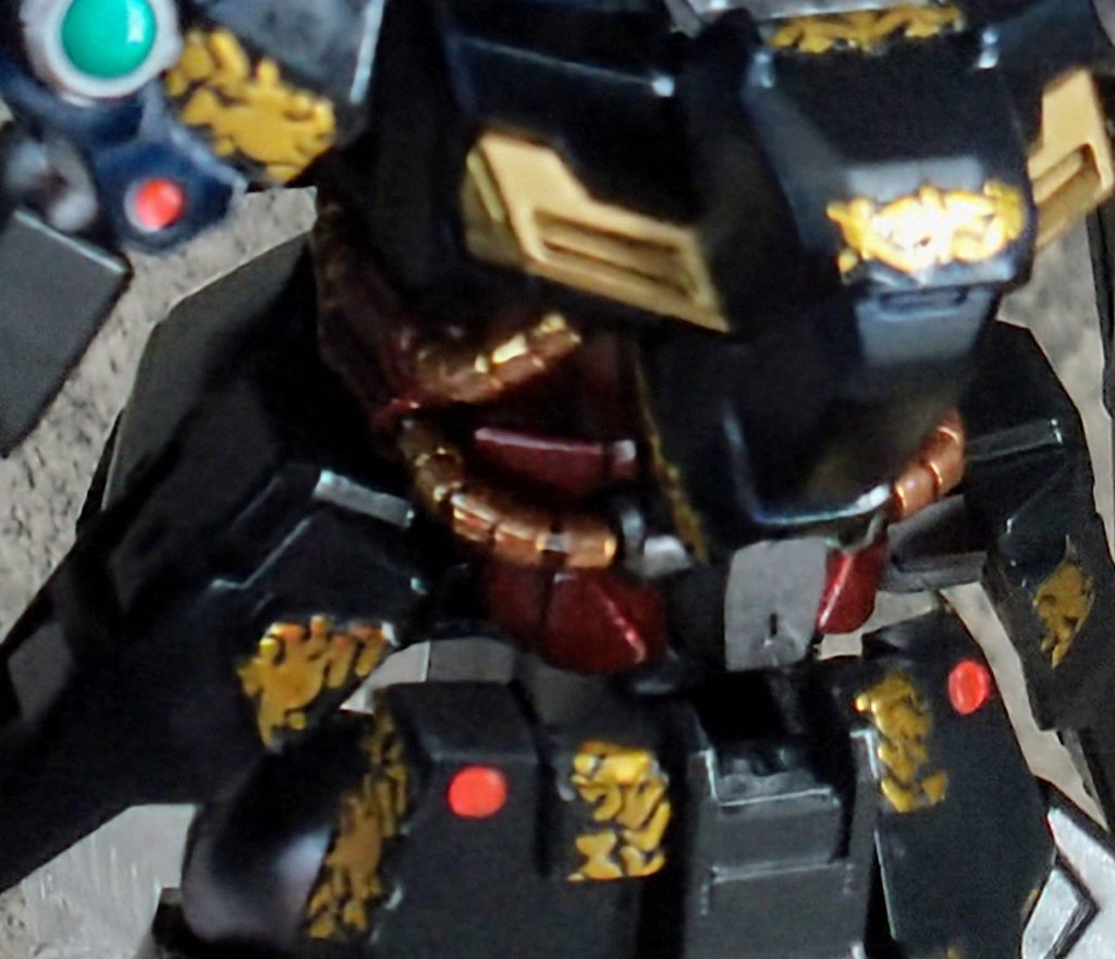 地味な所で腹のパイプはメタルビーズで作り直しつつ増設。と言うことで今回は以上です。ダークヒーロー感は出ていたでしょうか?最後までお付き合い頂きありがとうございました!