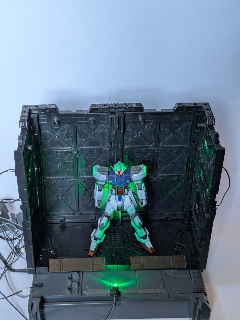 外から見るとこんな感じ。また格納庫も完成したら投稿しようと思ってます。