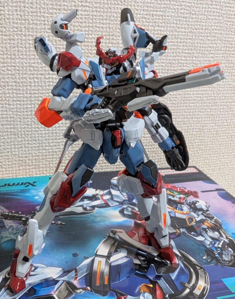 基本武装は原作と同じです。まずはライフルとシールド。