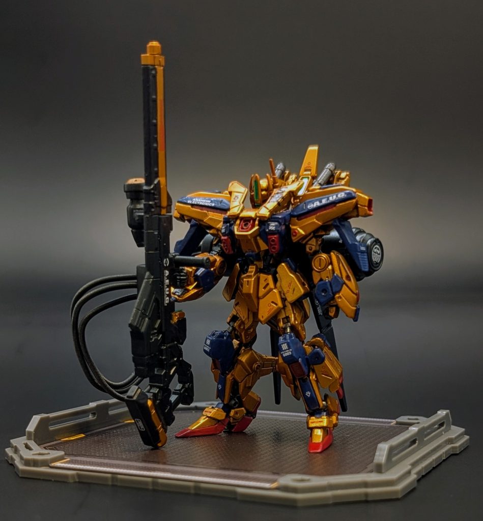 ロングメガバスター装備😎ワタクシの売り。ハッタリデカ盛り武器💪ほとんどヘキサギアの武器にスコープと銃口とコードを付けただけです💦コードはネオジム磁石でバックパックに装着できます✨