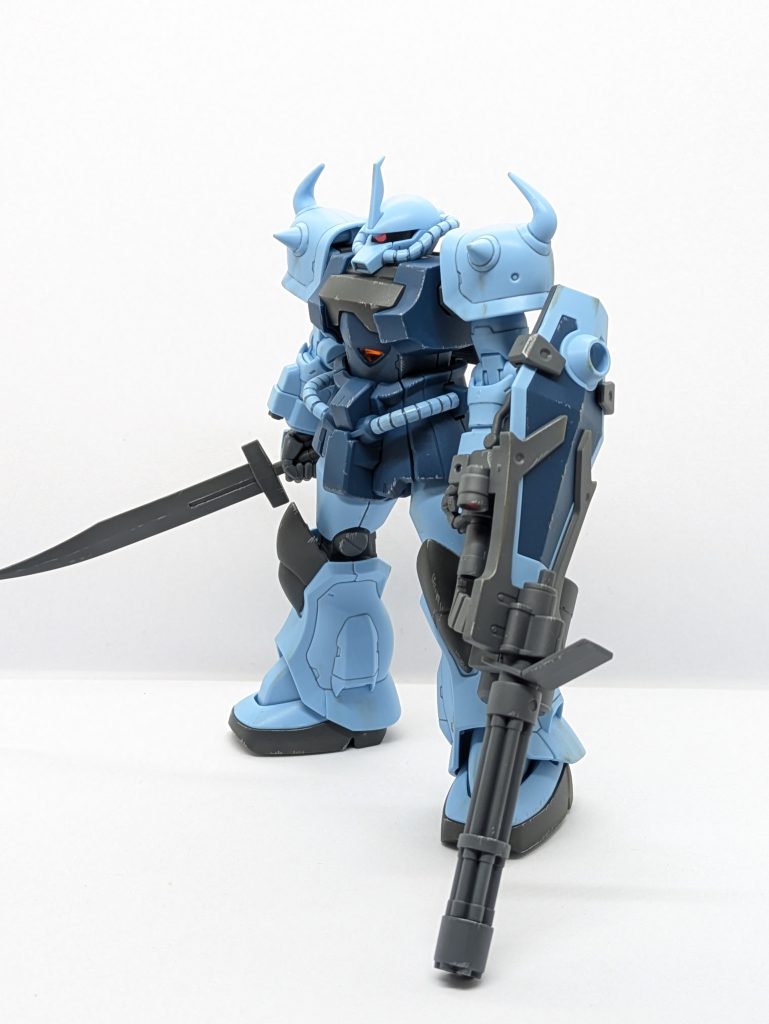 旧キットも製作したことありますが、ガトリング・シールドの塗り分けが大変で泣きました