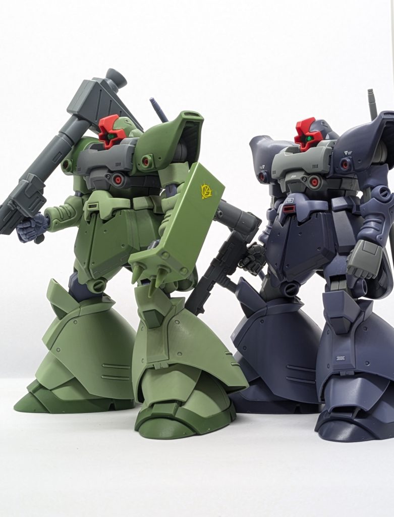 カリウス機の友情出演!色違うだけで雰囲気変わりますねドムトロもいいけど、コッチもいいなぁ〜ヽ(`▽´)/