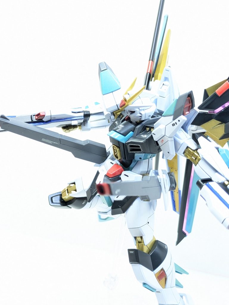 可動が多いのは良いのですが塗装が…剥がれる(gundam-kao9)