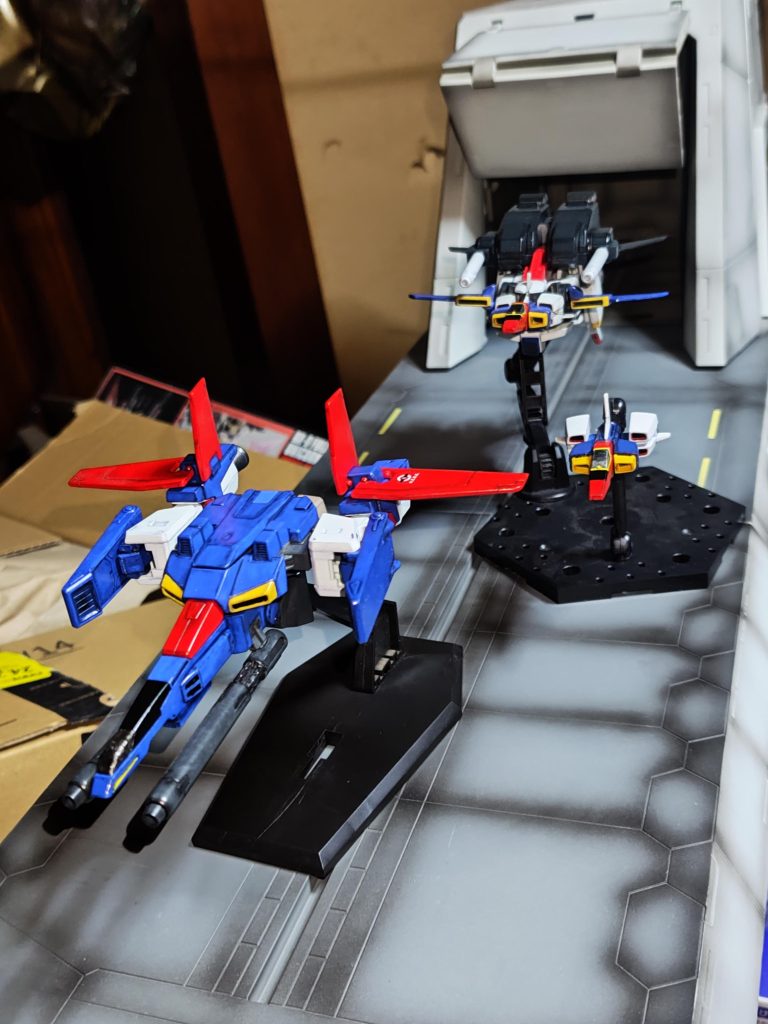 ジュドー「イーノ!、エル!、ダブルゼータにドッキングだ!!」