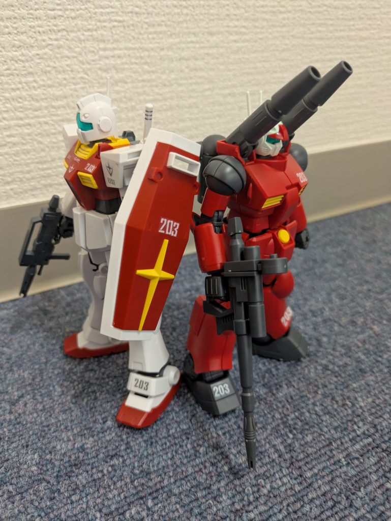 一年戦争時の搭乗機であるガンキャノン203号機と