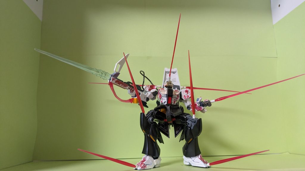 さいごまでみてくれてありがとうございました。ちなみに元ネタは「チェンソーマン」です。後、あたまのビームサーベルはヘドバンや頭突きで斬りつけます。