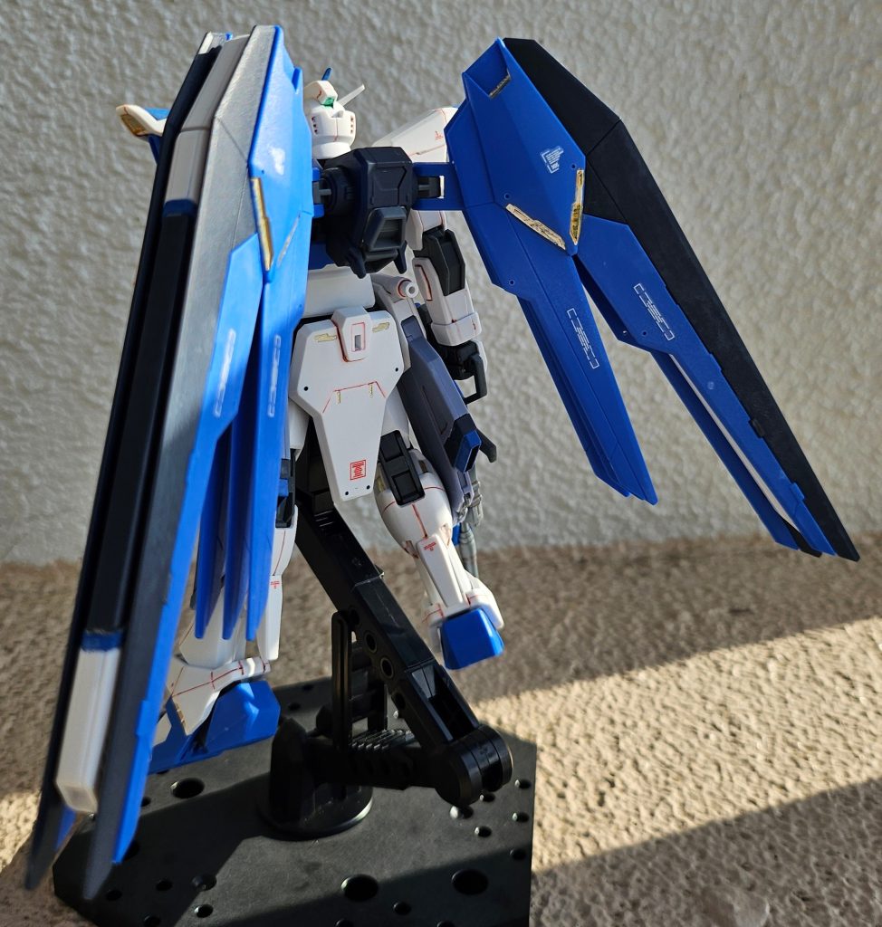 SEED系作るのは初めて、浮かせて撮影したのも初めてでした。