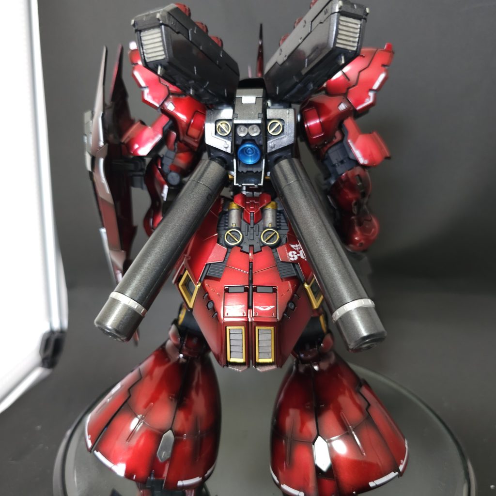 湿度が高いので除湿器を回して塗装しているのですが暑すぎますね😰皆さんはどーされてるか教えてく頂けると助かります。あと冬はエアブラシがキンキン冷えるので、よろしければあわせてご教授お願いいたします🙏