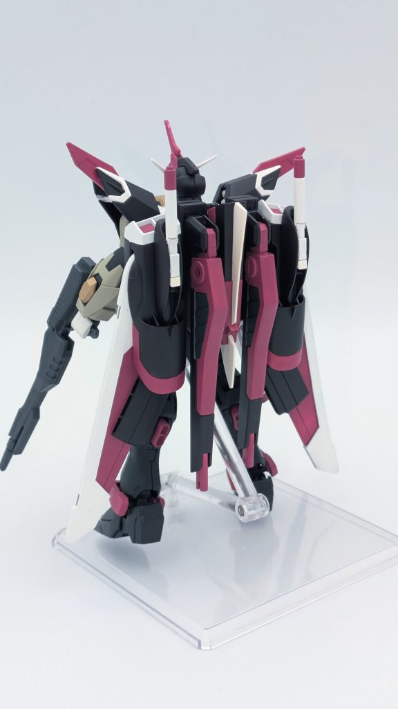 背面。ファトゥムはバラエーナ追加、フォルティスの移動をしただけです。見えないですが、リアアーマーにヴィーセルナーゲルビームブーメランを装備しています。