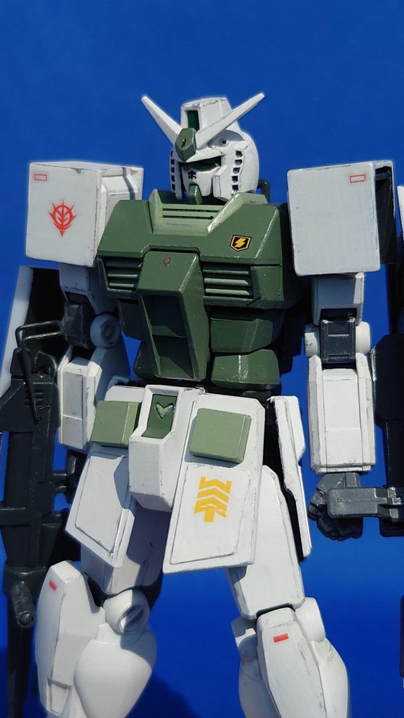 鉄板のジオングリーン。