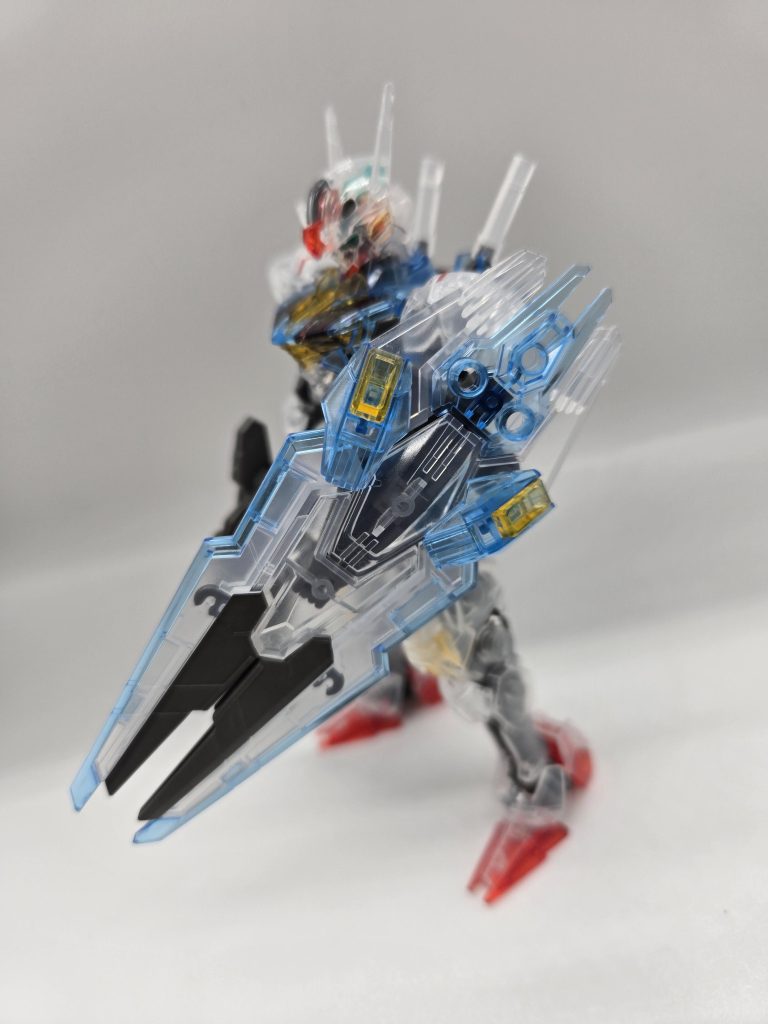 クリアのエスカッシャンが綺麗です。ビット部分のシールは貼りませんでした。