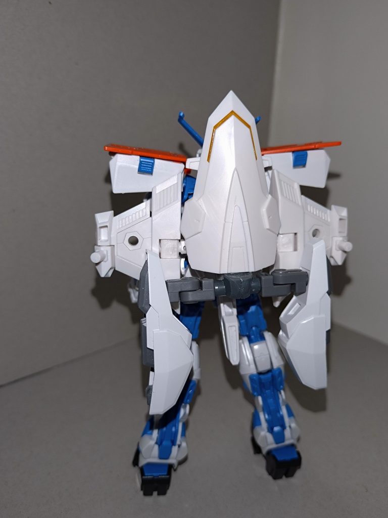 原典でアストレイブルーフレームセカンドが装備するタクティカルアームズをあえて装備せず、一般的なMSに仕立て上げており、背負わせたフライトユニットは、サードパーティ製品なども組み込んでのオリジナルとなった。パスパレ設計によるパーツを装着したことから、機体名末尾にPPがつけられている。