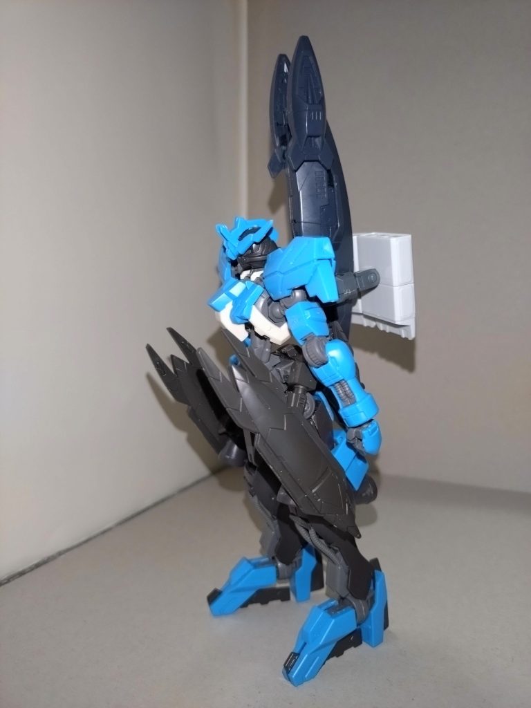 変形パターンの基本は改修前と変わらないが、レールガンをMS時でいう前方へ出し···