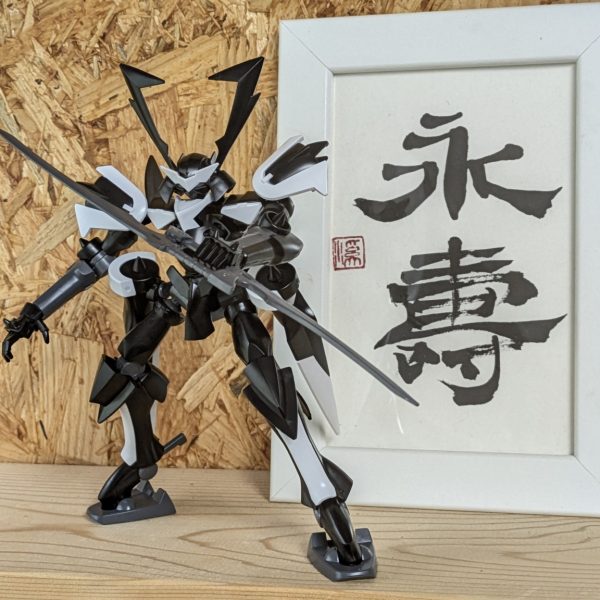 ミスターブシドー強化月間⚔‼️『アヘッドサキガケ』『マスラオ』を完成させたのも束の間、次は『スサノオ』を製作開始しました！先ずは仮組み完了。マスラオよりもパーツが細く可動部位も増えたため、なんだか全体的に関節がゆるーい感じ💦💦またチマチマとやっていきます🙋🏻（5枚目）