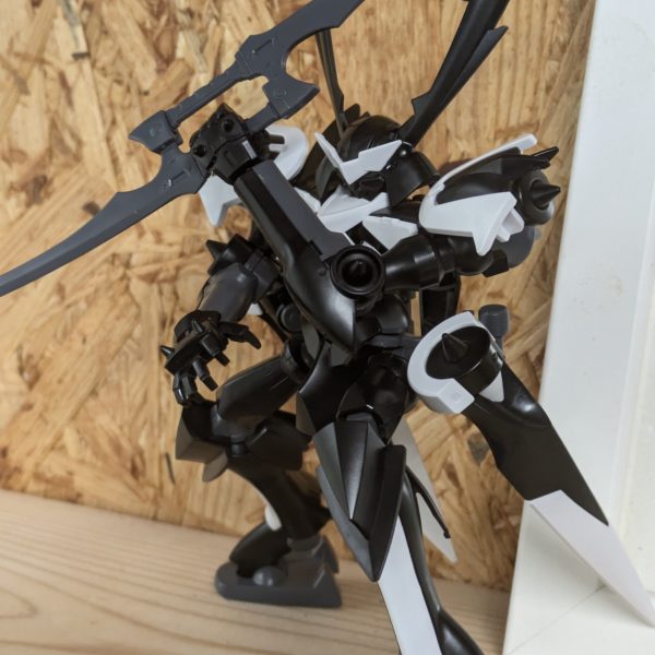 ミスターブシドー強化月間⚔‼️『アヘッドサキガケ』『マスラオ』を完成させたのも束の間、次は『スサノオ』を製作開始しました！先ずは仮組み完了。マスラオよりもパーツが細く可動部位も増えたため、なんだか全体的に関節がゆるーい感じ💦💦またチマチマとやっていきます🙋🏻（3枚目）