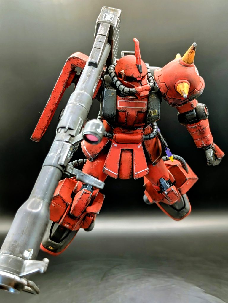 9.HG ザクⅡ ジョニー・ライデン機初汚しの過去作。エナメル割れ多数💧